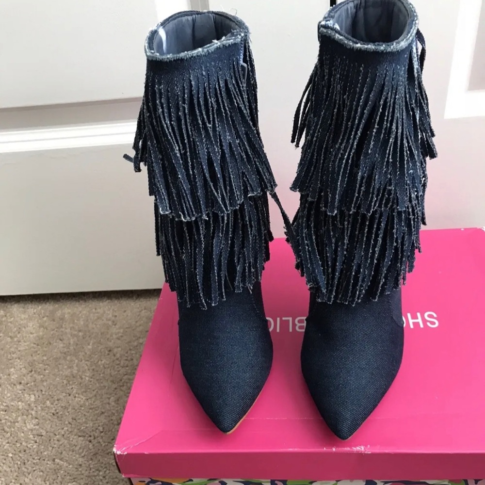 Shoe Republic LA XIRA Womens Fringe Stiletto Ankle Boots Size 8.5m new
